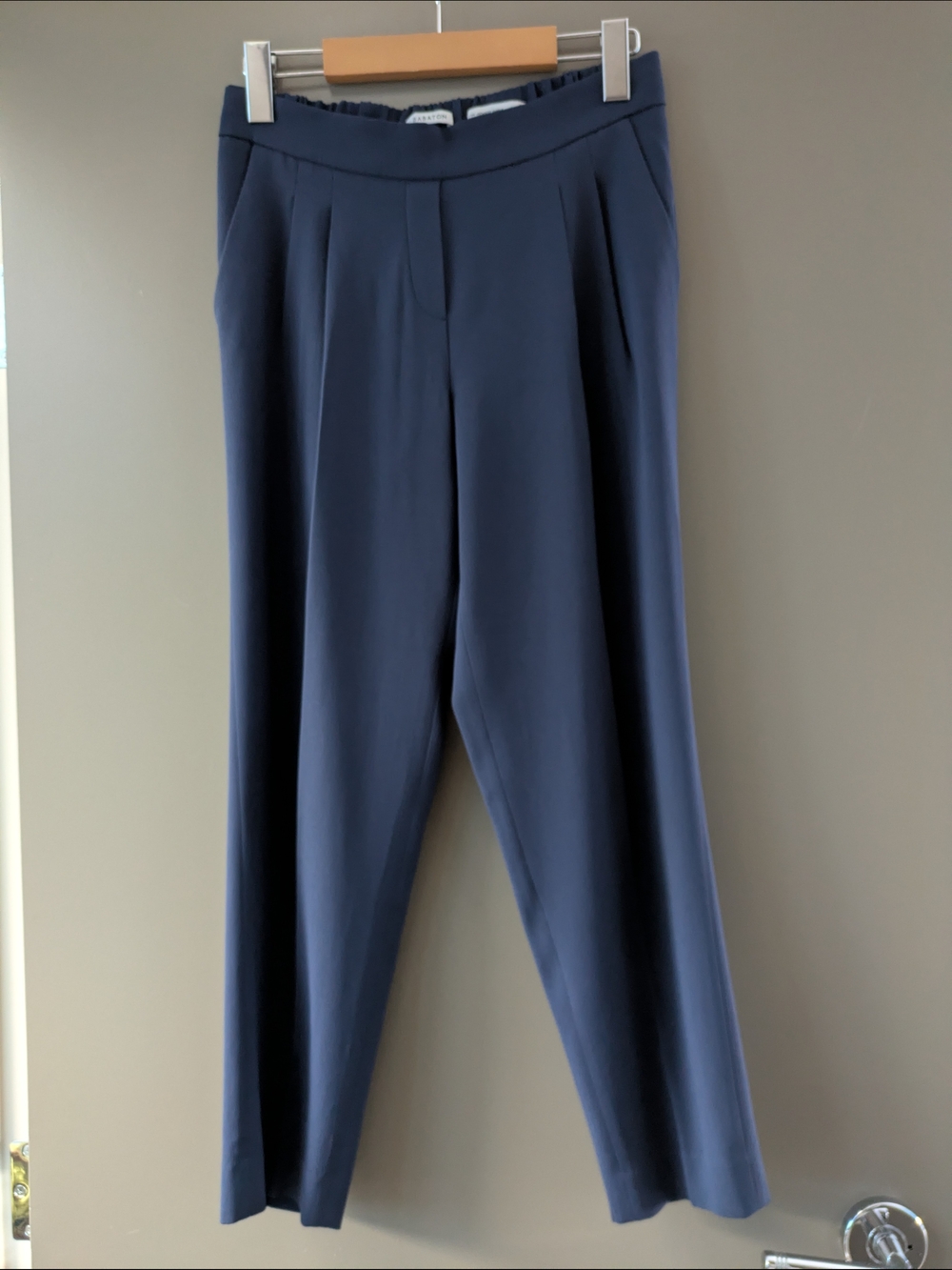 Aritzia Babaton Cohen Pant Navy Size 2 Fine Japanese Crepe Pull-On Crop Pant